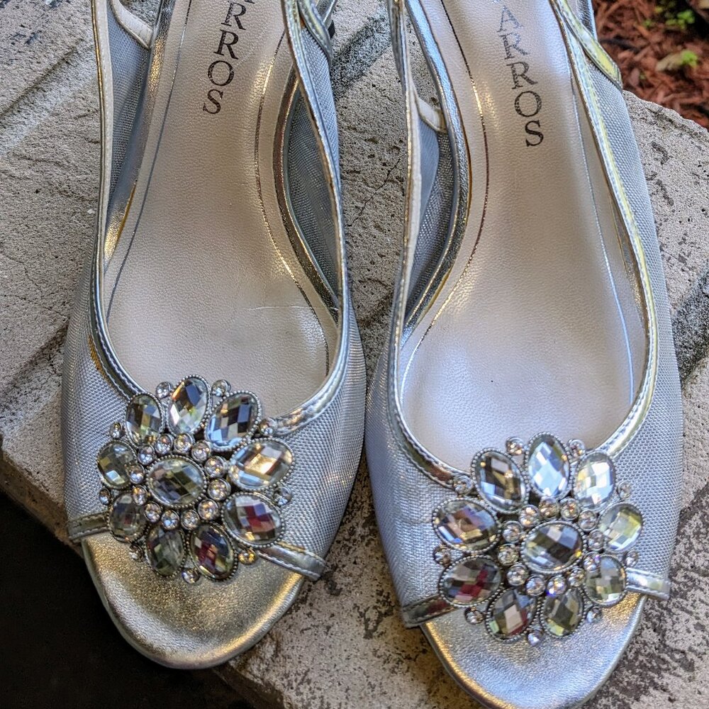 Caparros 7.5 B Silver Women's 7.5 Silver Metallic Heels Open Toe Slingback EUC